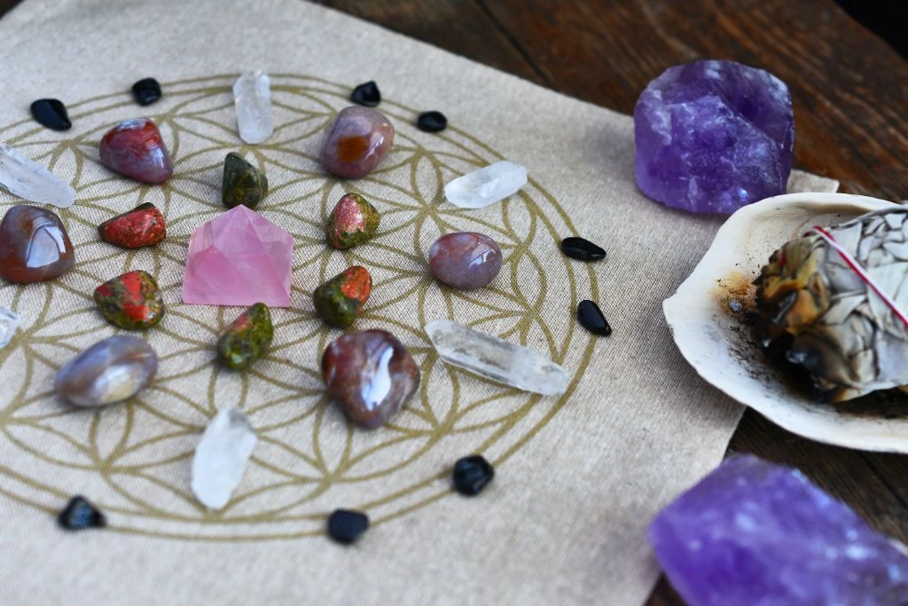 crystal-grid-for-healing